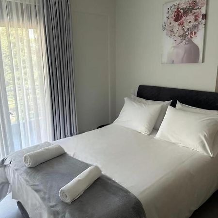 Poly S Home Joánina Kültér fotó